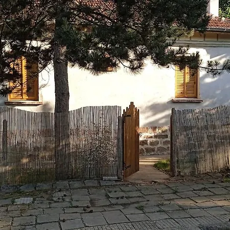 ижата - топлина и уют Casa de Férias Borovitsa